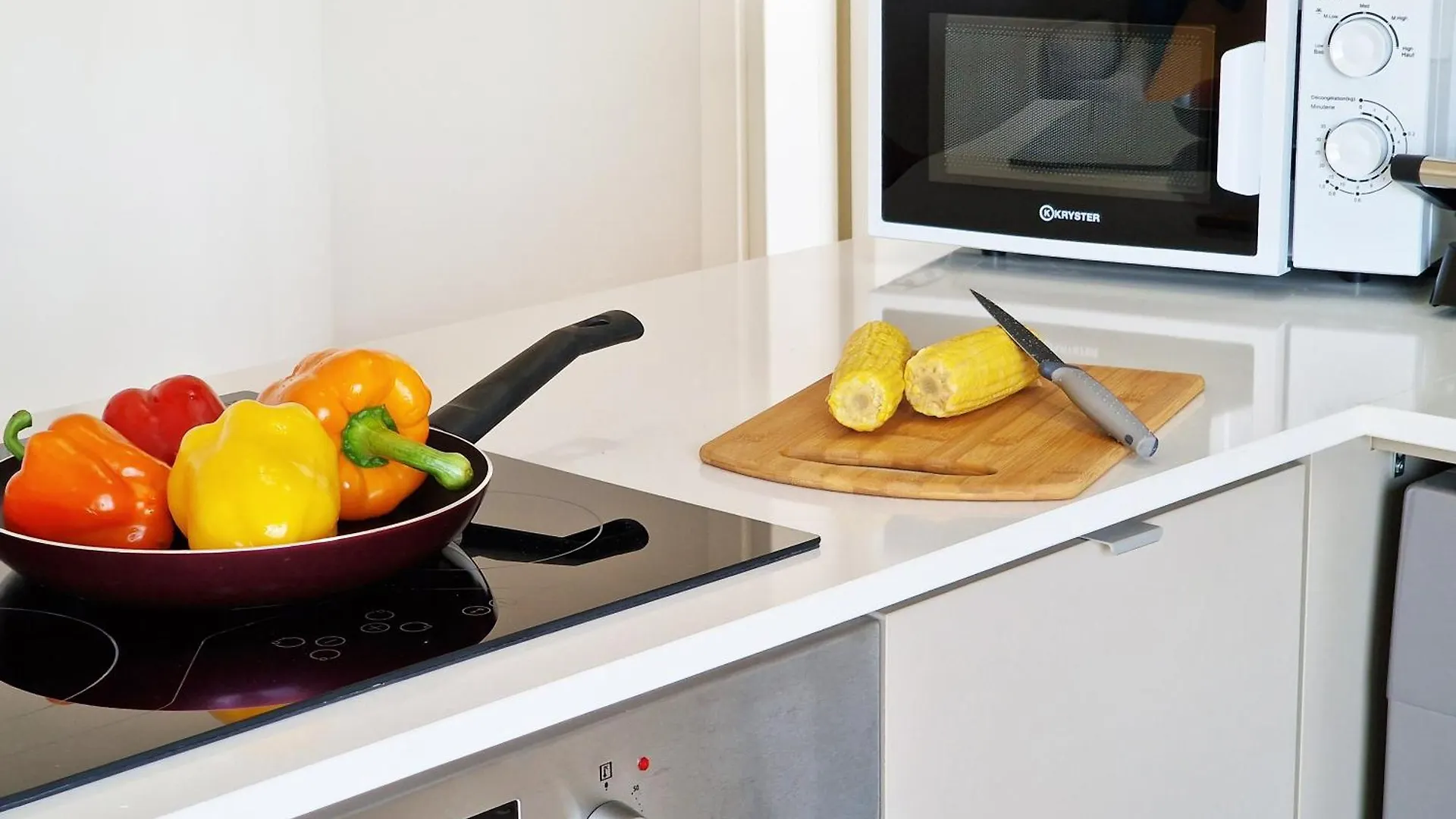 Kitieos Central Apartment With Sea View Larnaca Cypr