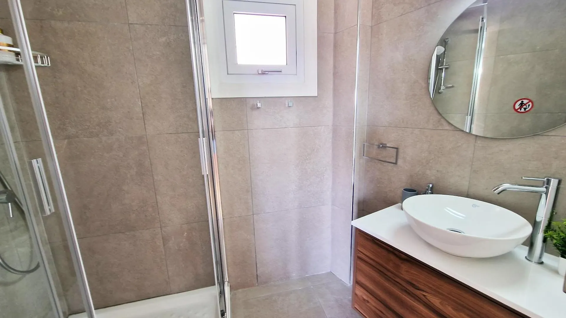 Kitieos Central Apartment With Sea View Larnaca Cypr